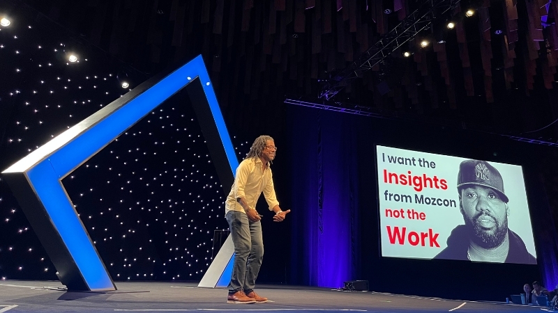 wil reynolds at mozcon 2023-1